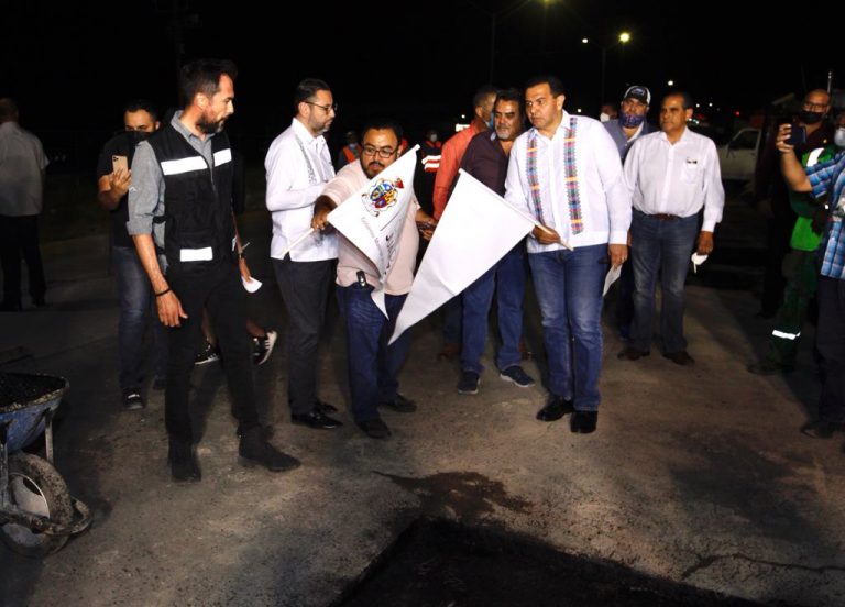 Banderazo a programa emergente de bacheo