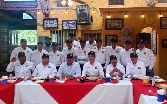 El diputado reunido con el G-10