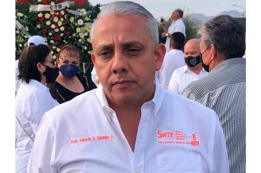 Profe-lalo-Zendejas.fw_